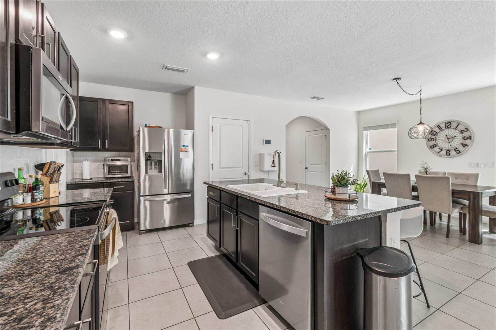 Image 13 of 43 For 9124 Water Chestnut Drive