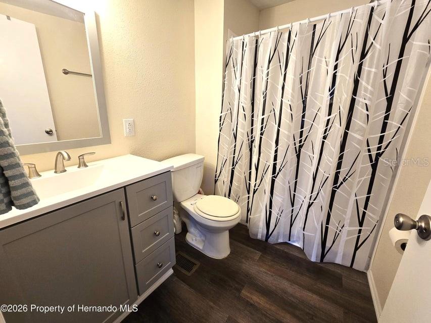 Image 15 of 20 For 7338 First Loop Avenue