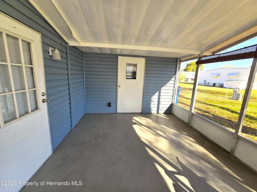 Image 19 of 20 For 7338 First Loop Avenue