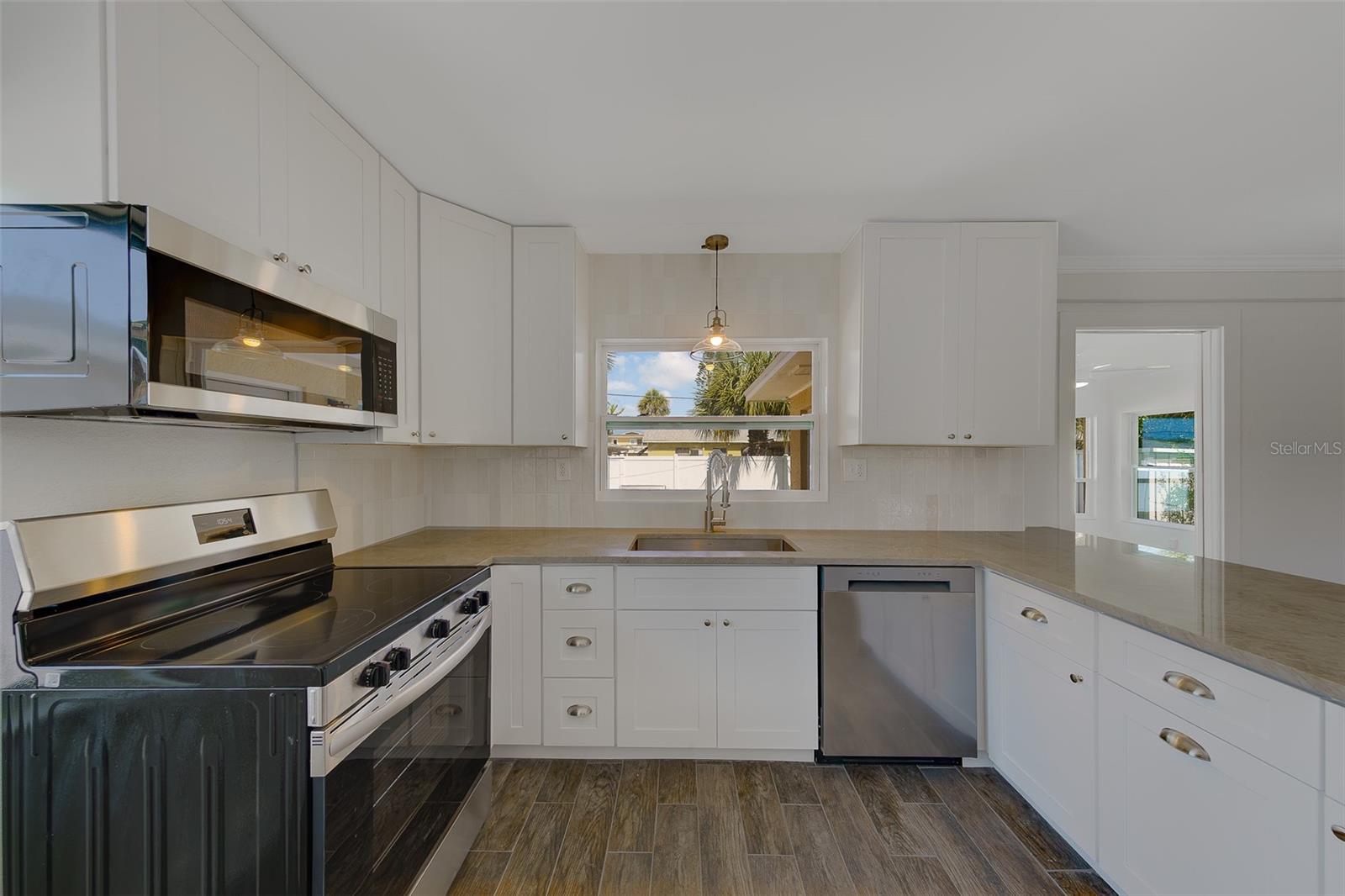 Image 12 of 56 For 315 82nd Avenue