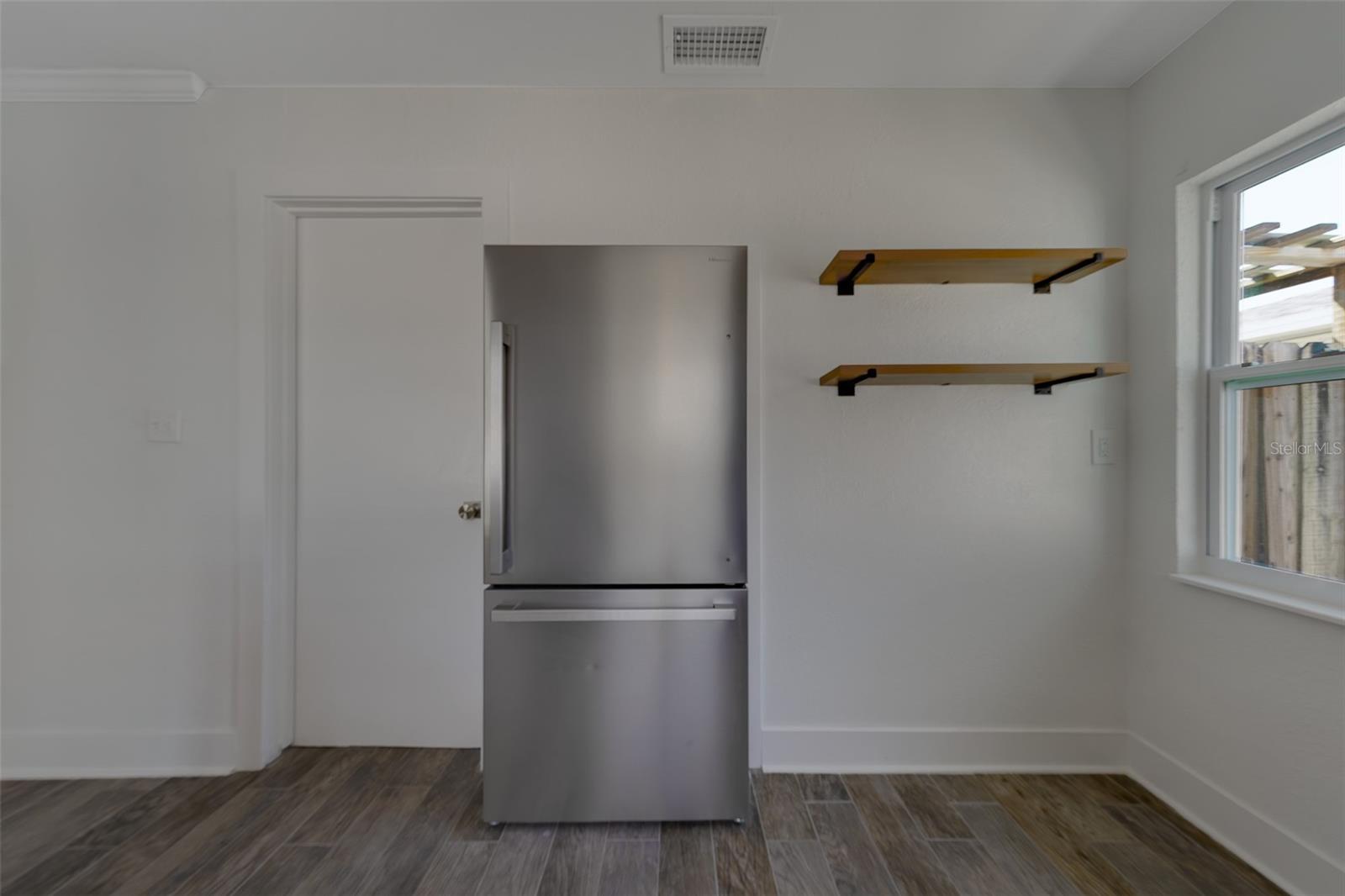 Image 15 of 56 For 315 82nd Avenue