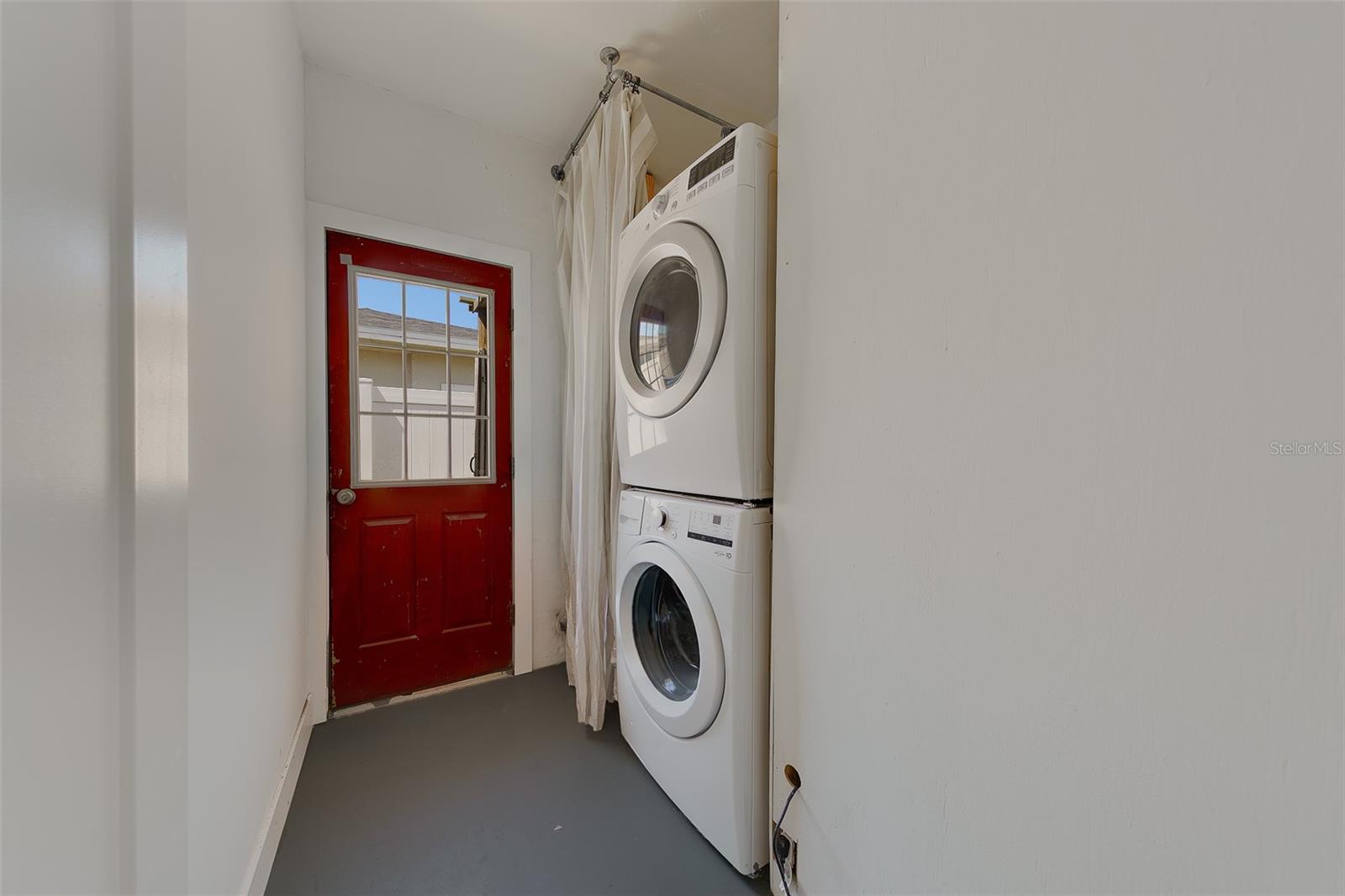 Image 17 of 56 For 315 82nd Avenue