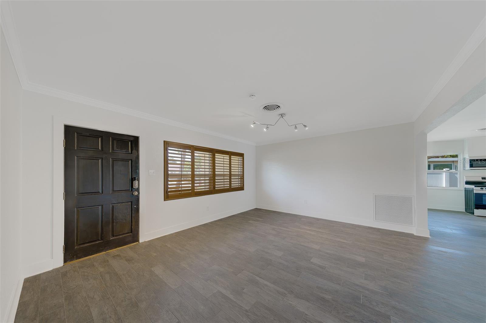 Image 6 of 56 For 315 82nd Avenue