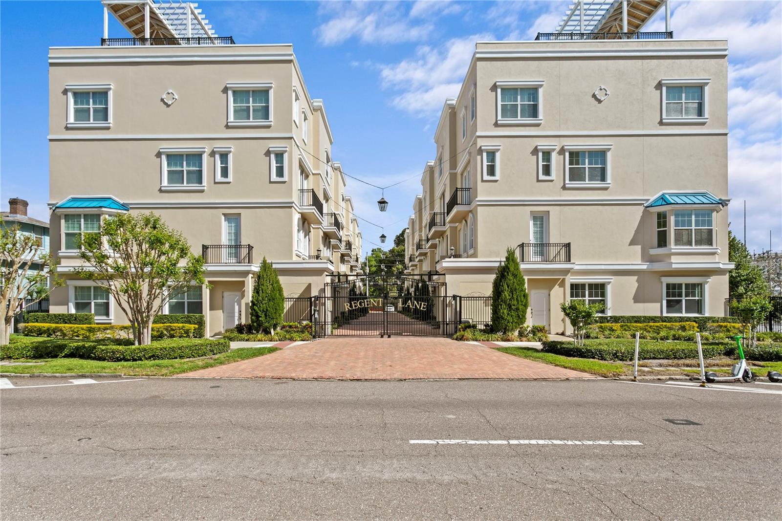 Image 48 of 56 For 412 Regent Lane N