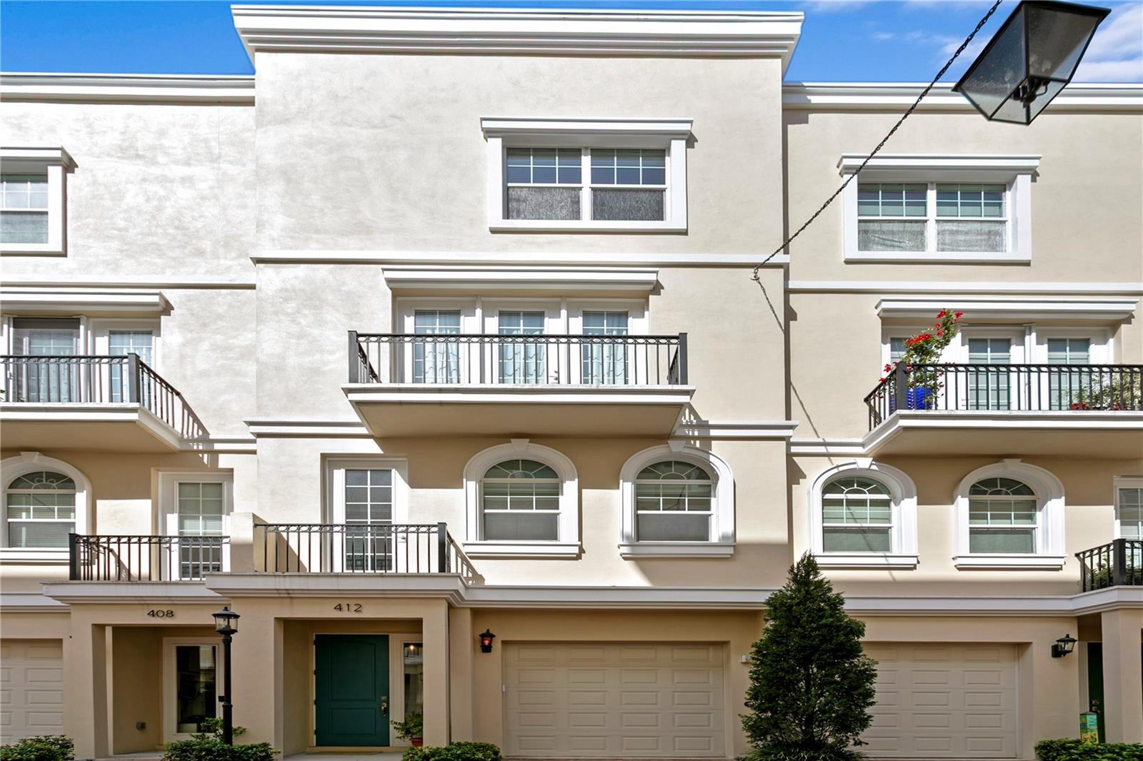 Image 50 of 56 For 412 Regent Lane N