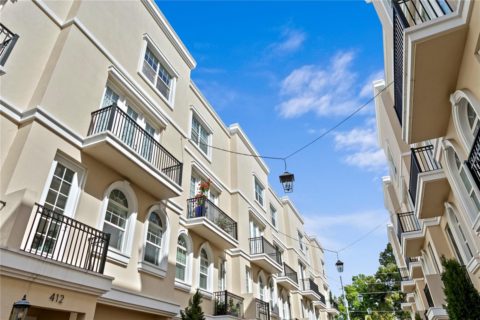 Image 53 of 56 For 412 Regent Lane N