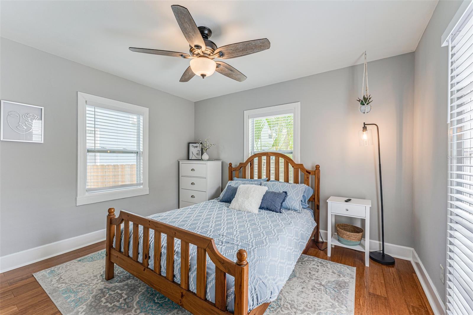Image 10 of 27 For 2180 7th Avenue N