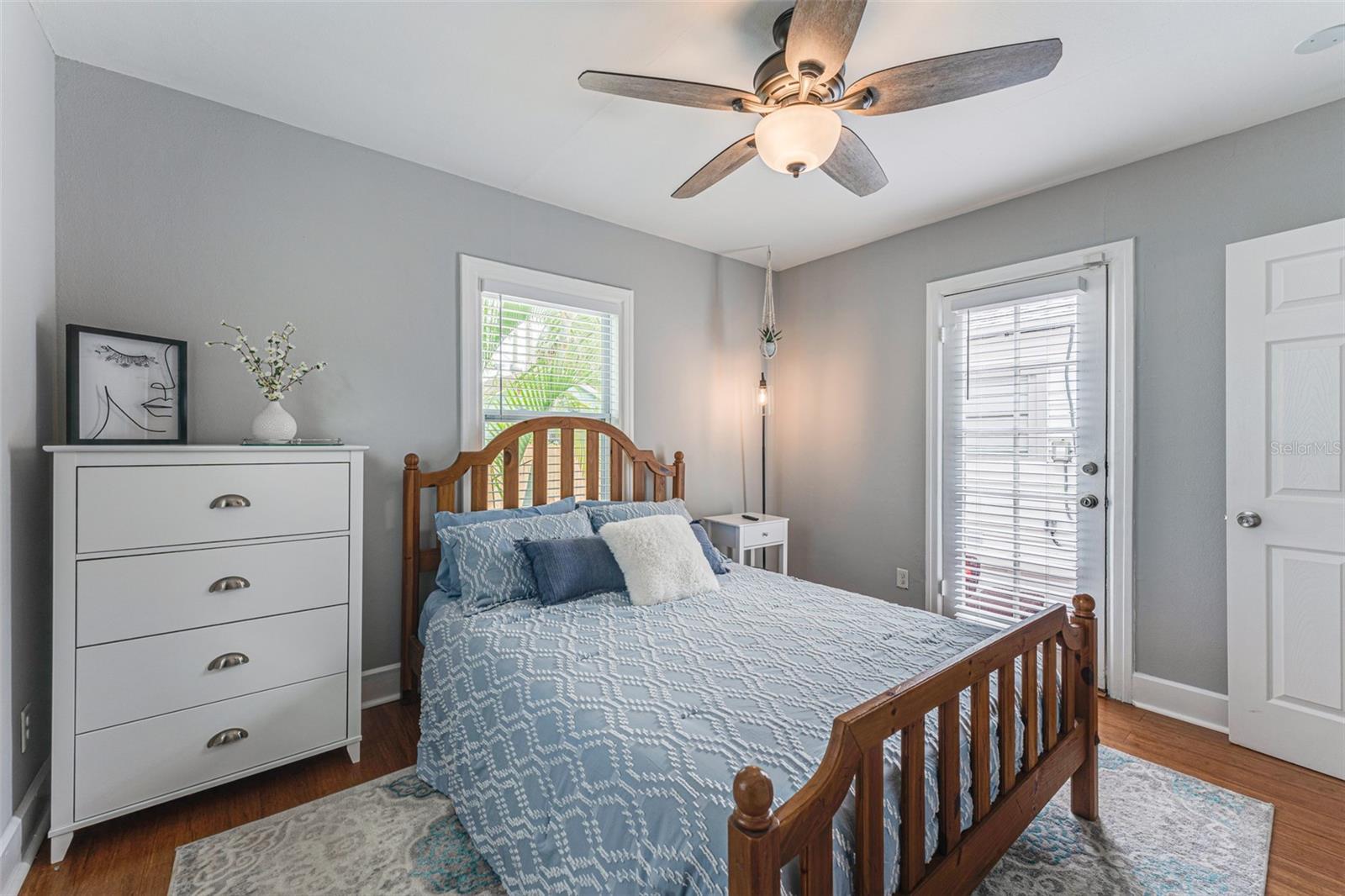 Image 11 of 27 For 2180 7th Avenue N
