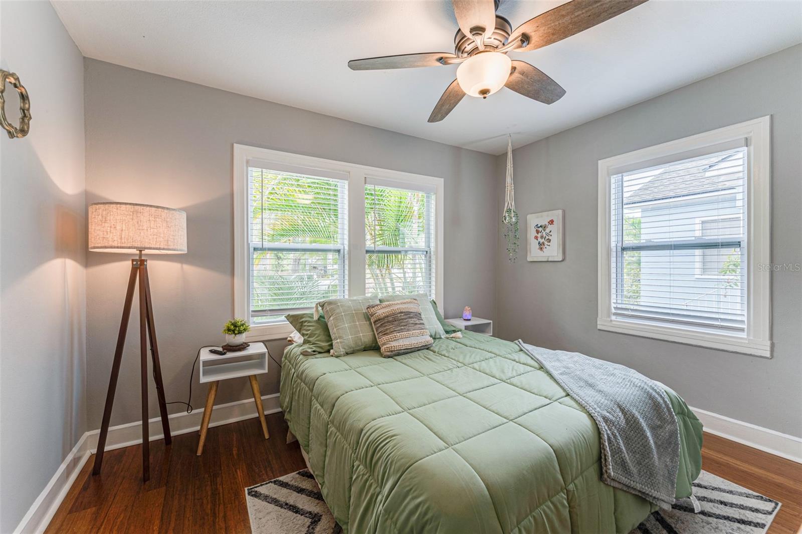 Image 13 of 27 For 2180 7th Avenue N