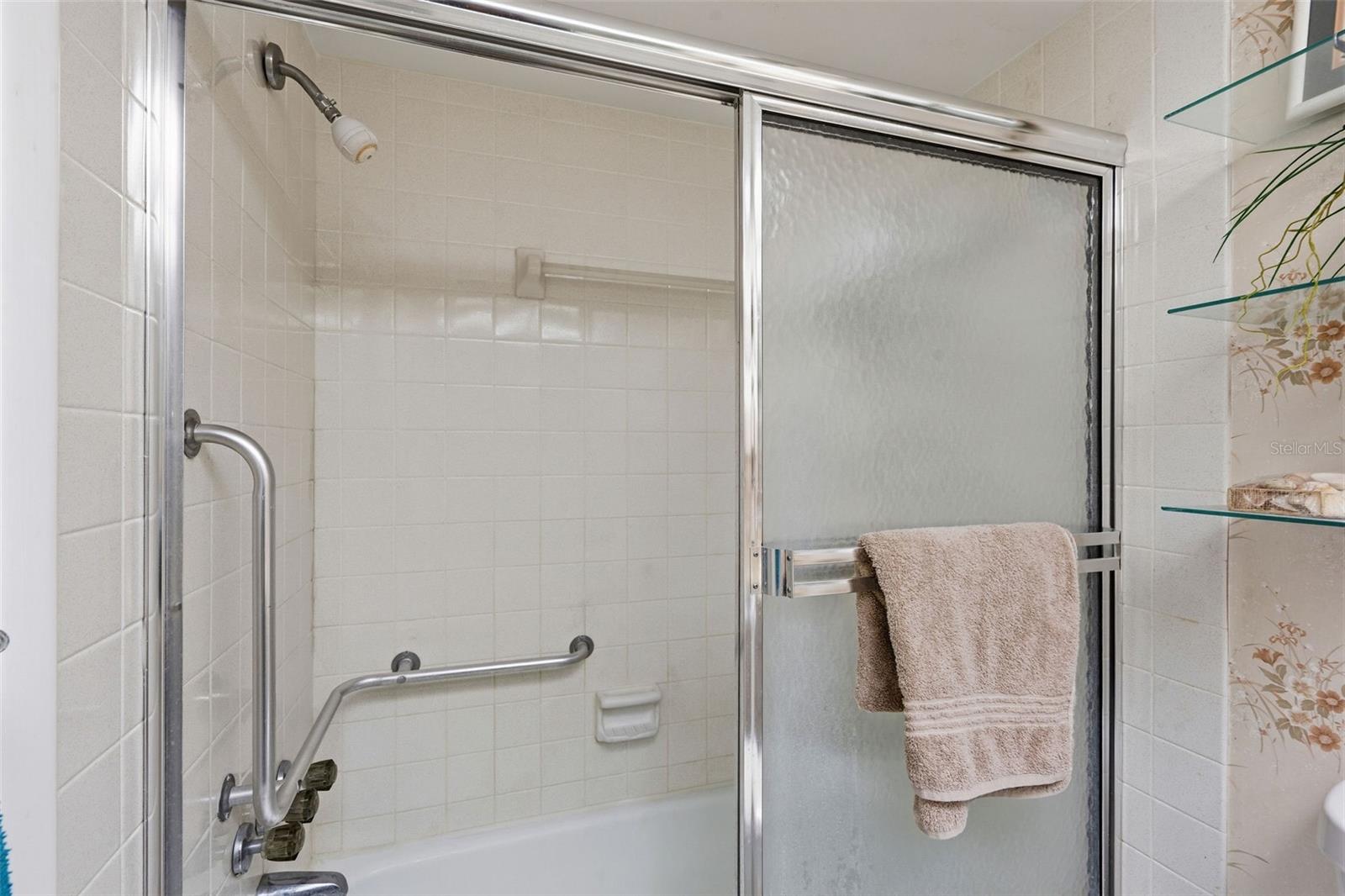 Image 14 of 18 For 4890 Bay Street Ne 326