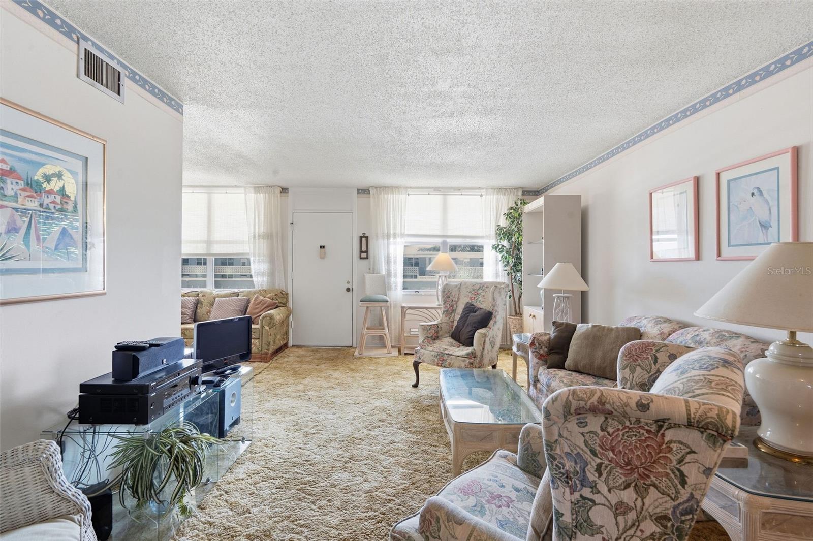 Image 3 of 18 For 4890 Bay Street Ne 326