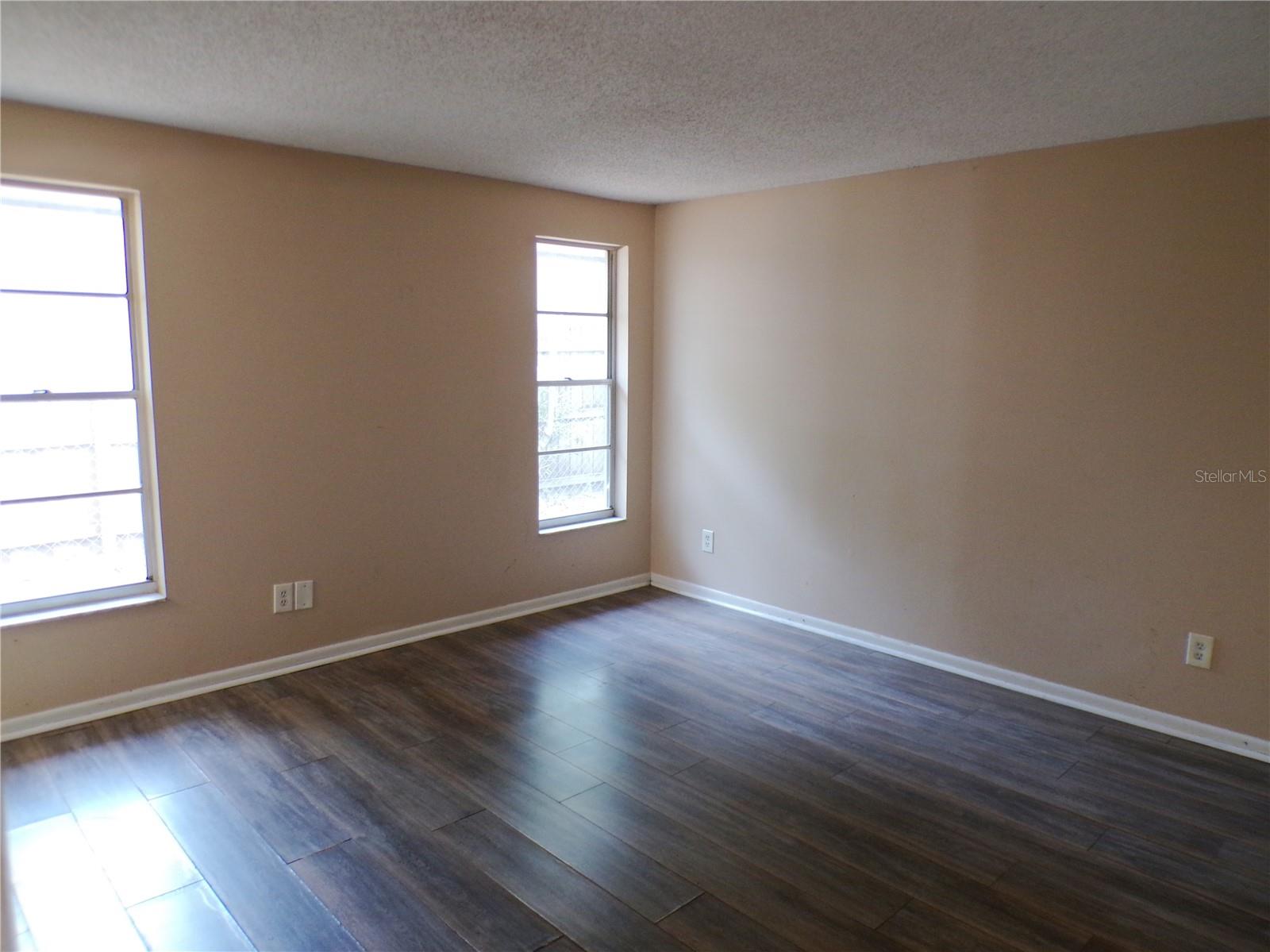 Listing photo id 8 for 1123 Foggy Ridge Parkway