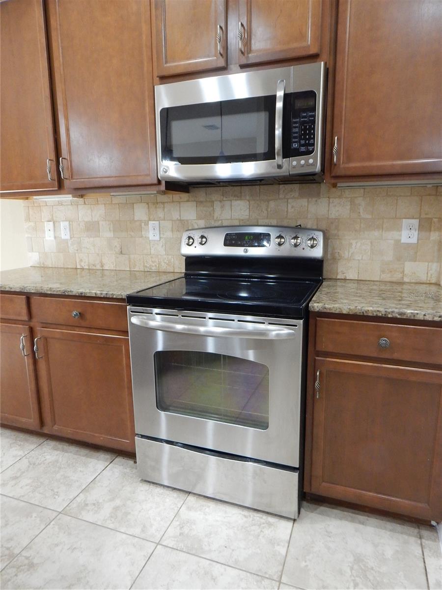 Image 7 of 27 For 5716 Kingletsound Place