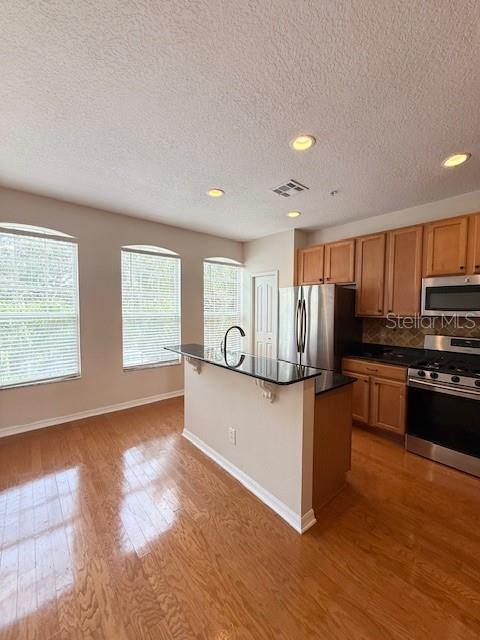 Image 12 of 28 For 2947 Pointeview Drive