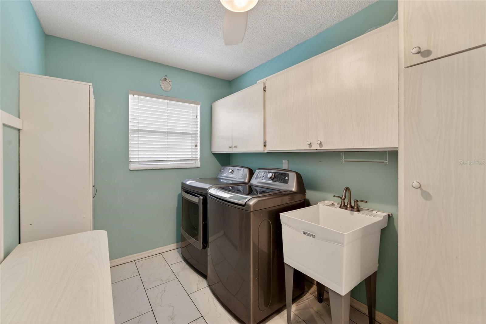 Image 40 of 76 For 1502 Cloister Drive