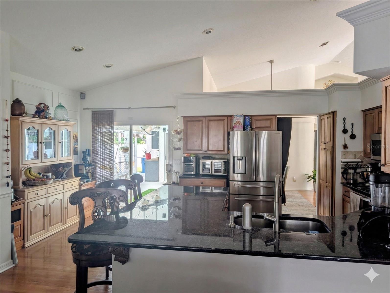 Image 10 of 36 For 18027 Palm Breeze Drive