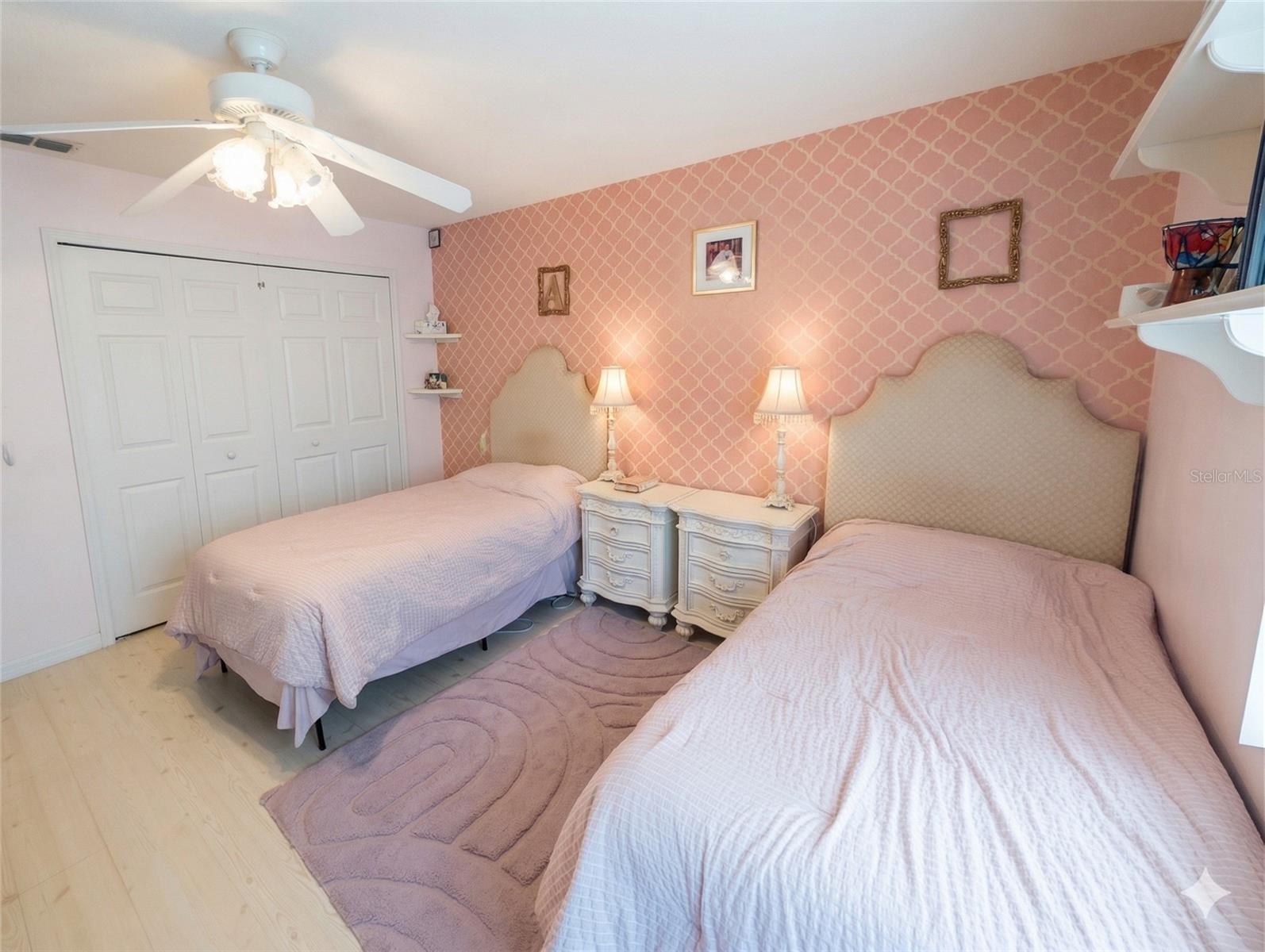 Image 20 of 36 For 18027 Palm Breeze Drive