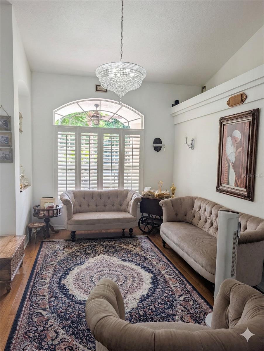 Image 4 of 36 For 18027 Palm Breeze Drive