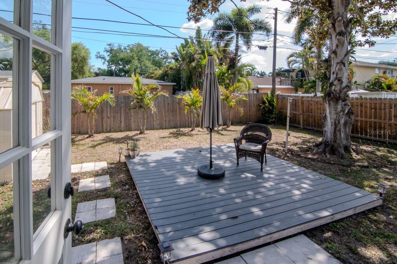 Listing photo id 30 for 5132 Oxford Avenue N