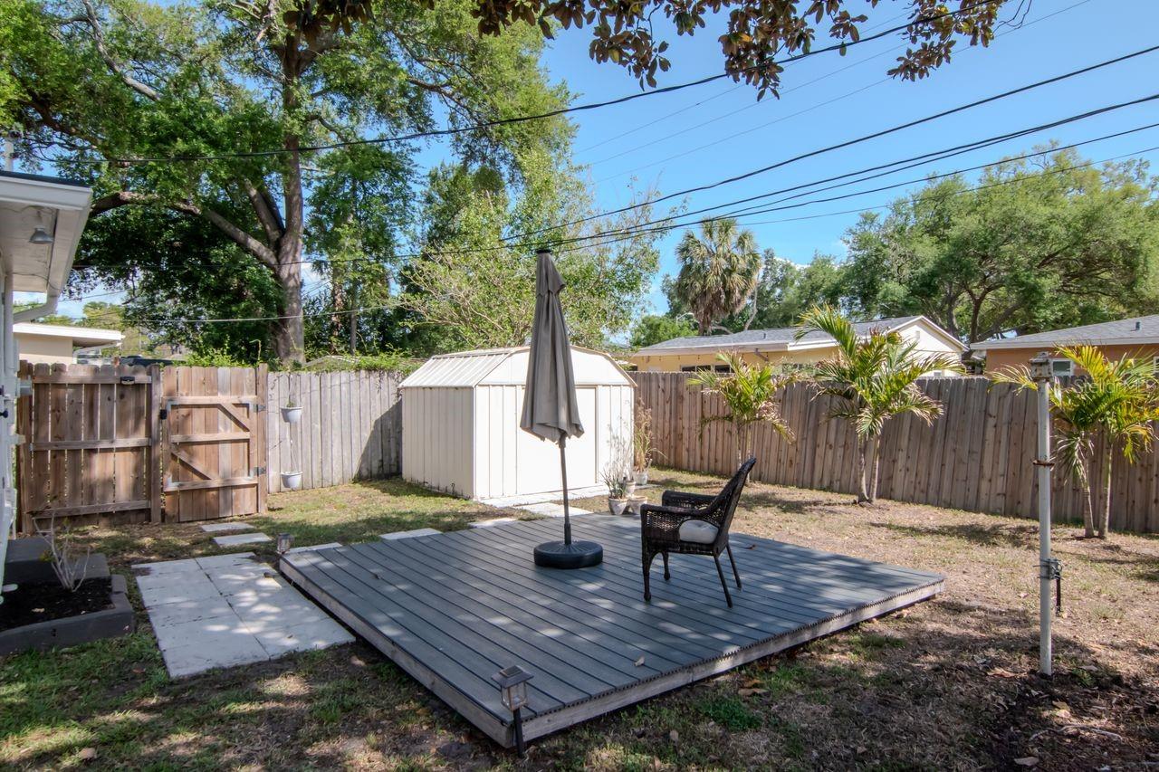 Listing photo id 42 for 5132 Oxford Avenue N