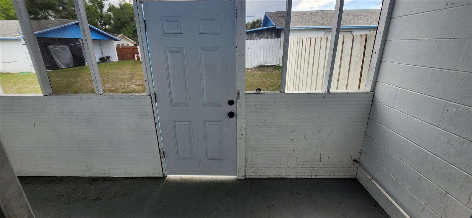 Image 7 of 10 For 10706 N 15th Streets A