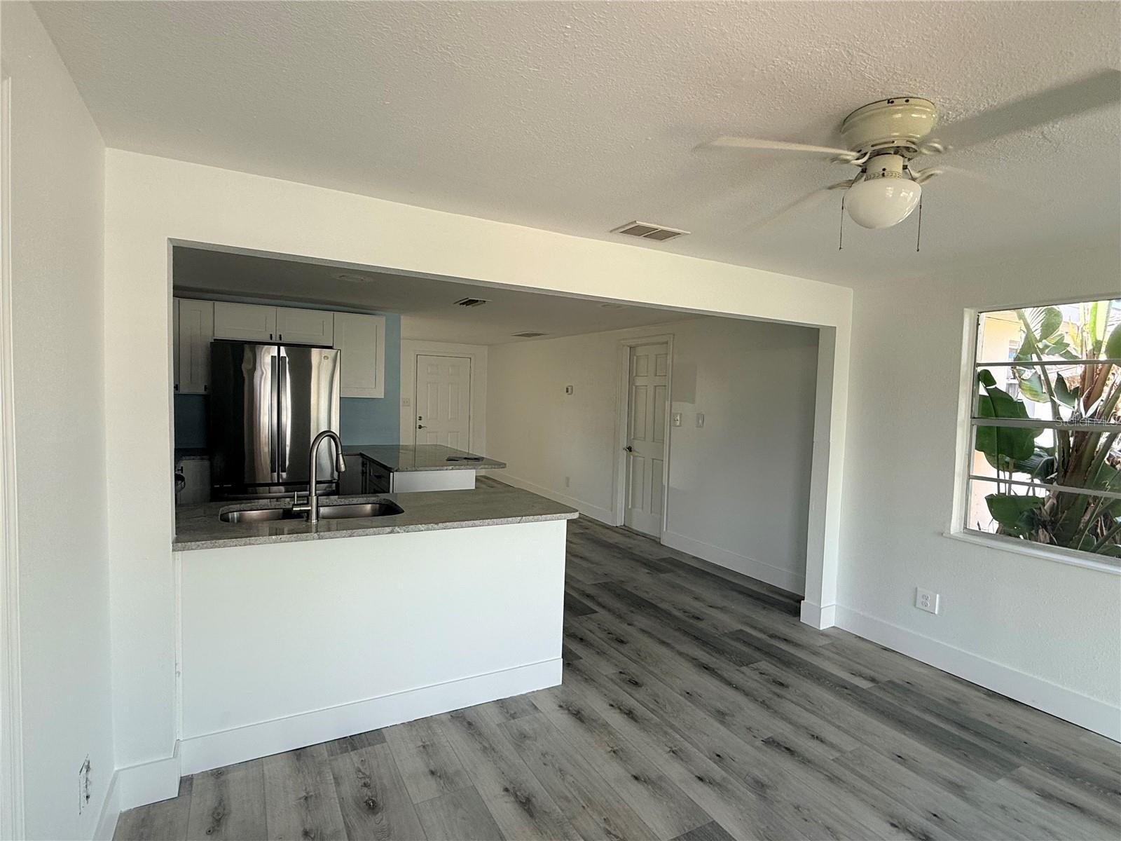 Image 13 of 31 For 13428 Neptune Drive