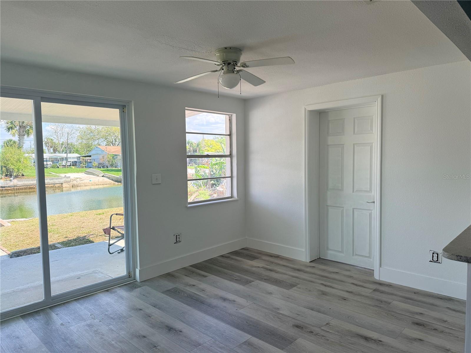 Image 14 of 31 For 13428 Neptune Drive