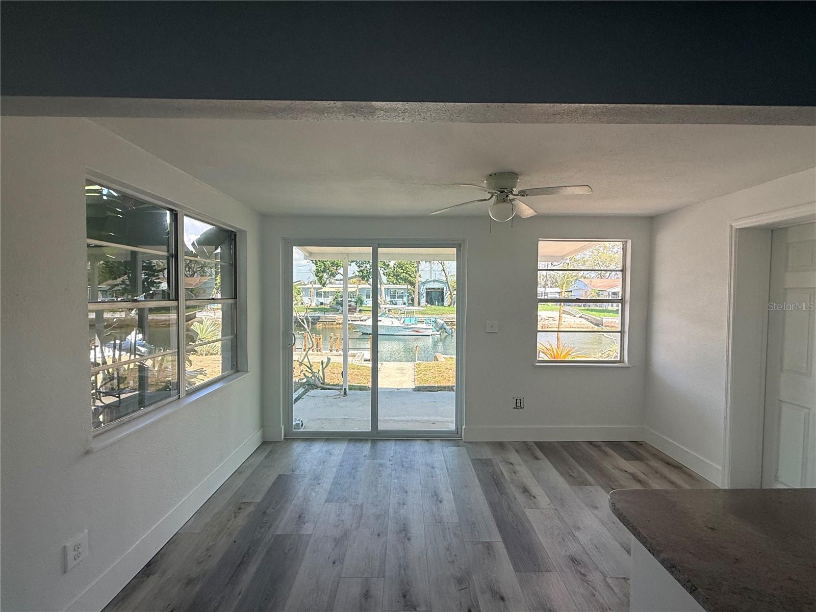 Image 15 of 31 For 13428 Neptune Drive