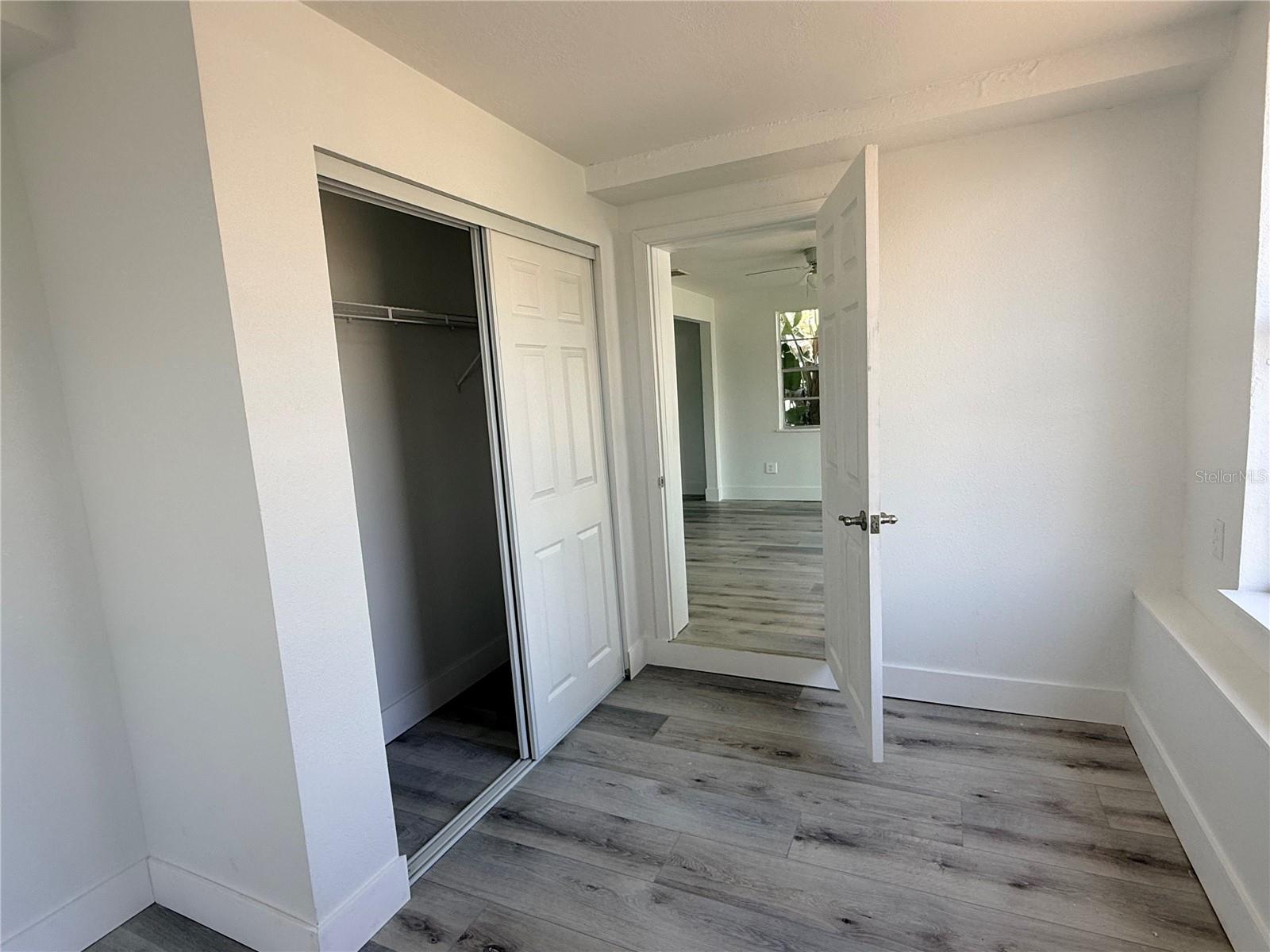 Image 19 of 31 For 13428 Neptune Drive