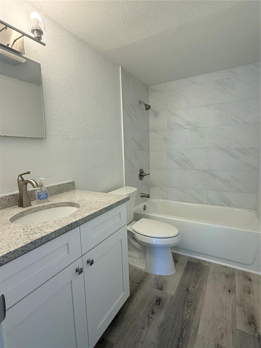 Image 20 of 31 For 13428 Neptune Drive