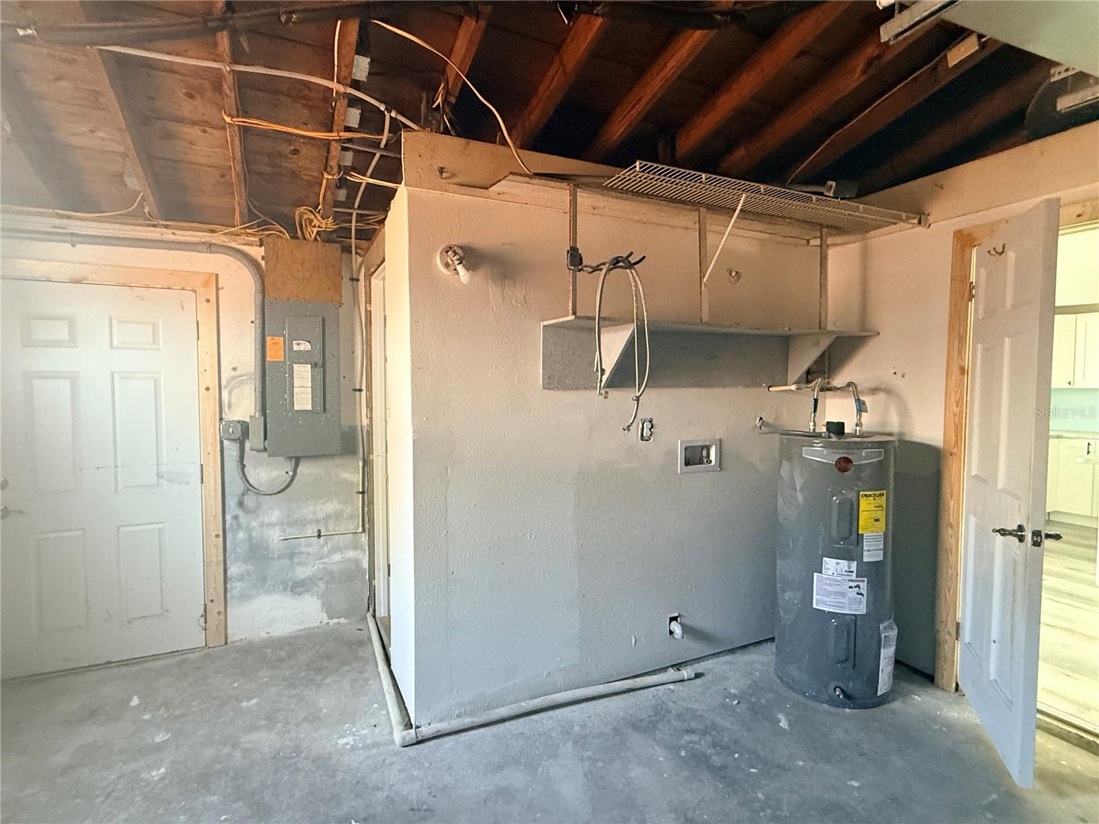 Image 25 of 31 For 13428 Neptune Drive