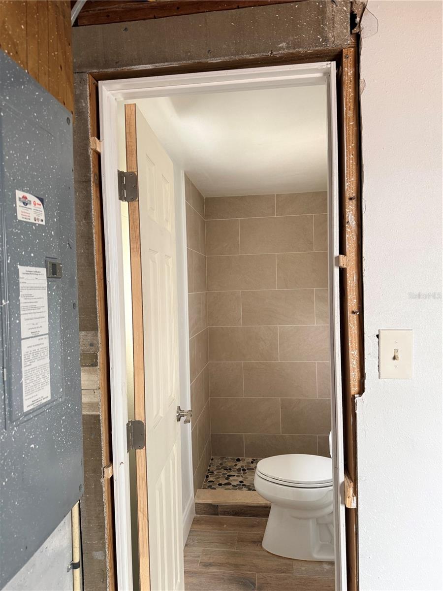 Image 26 of 31 For 13428 Neptune Drive