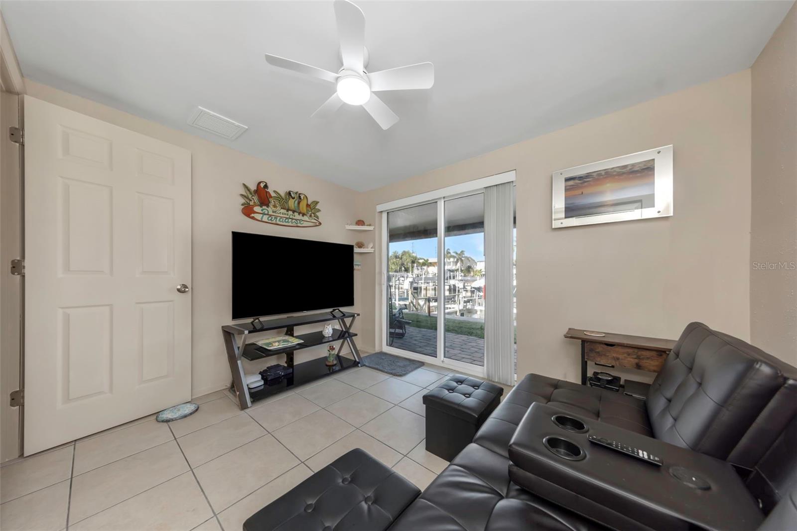 Image 18 of 34 For 2600 Paula Drive 12d