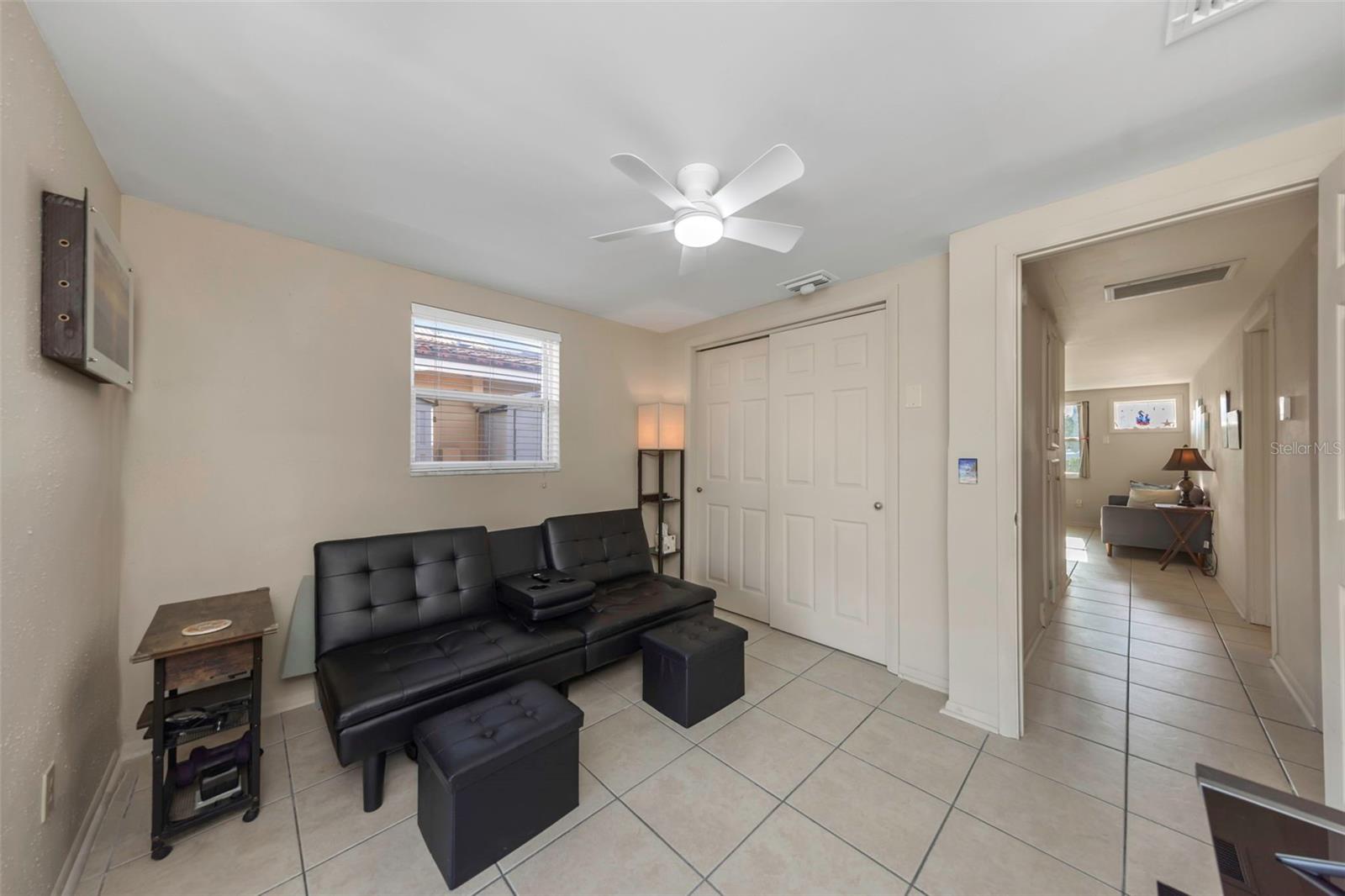 Image 19 of 34 For 2600 Paula Drive 12d