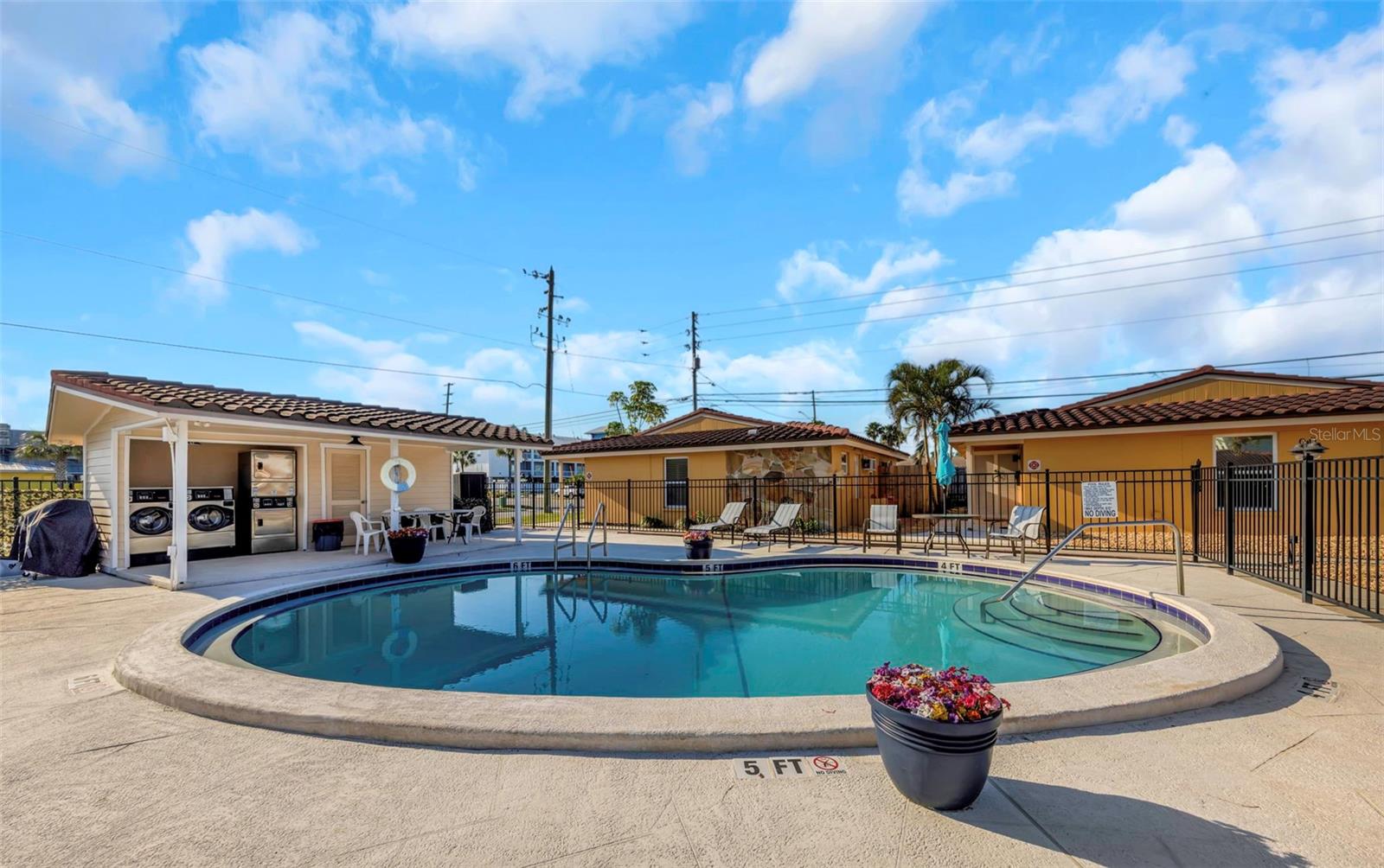 Image 28 of 34 For 2600 Paula Drive 12d