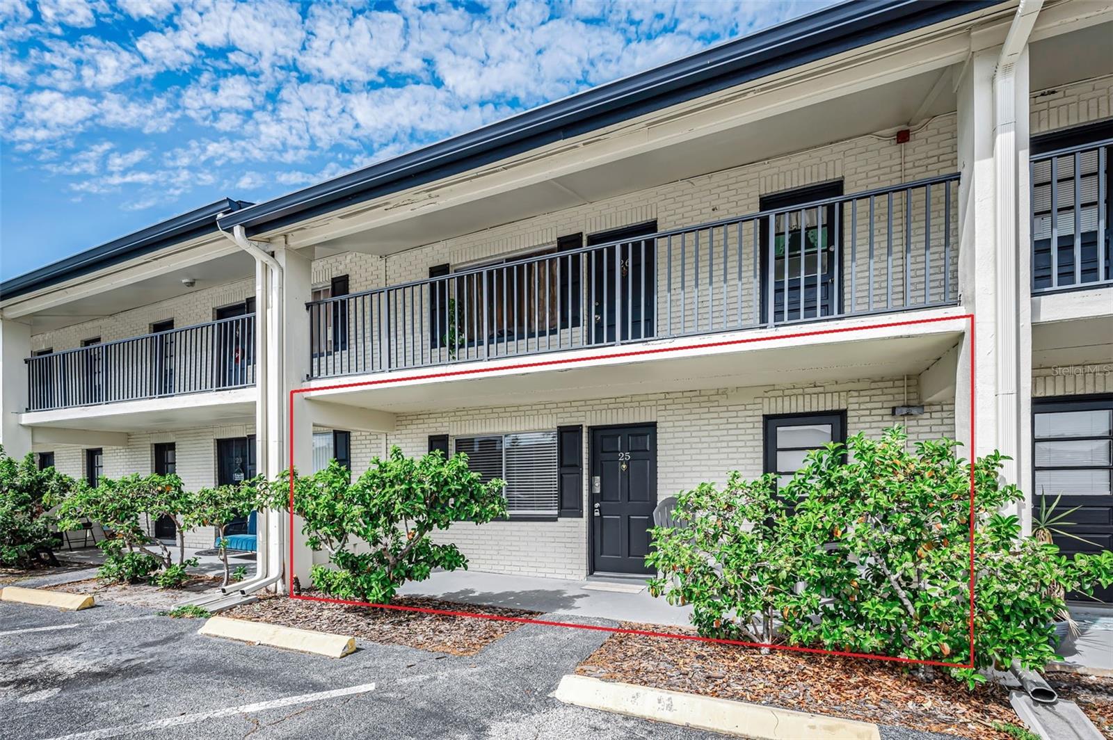 Image 2 of 35 For 2 Fernwood Avenue 25