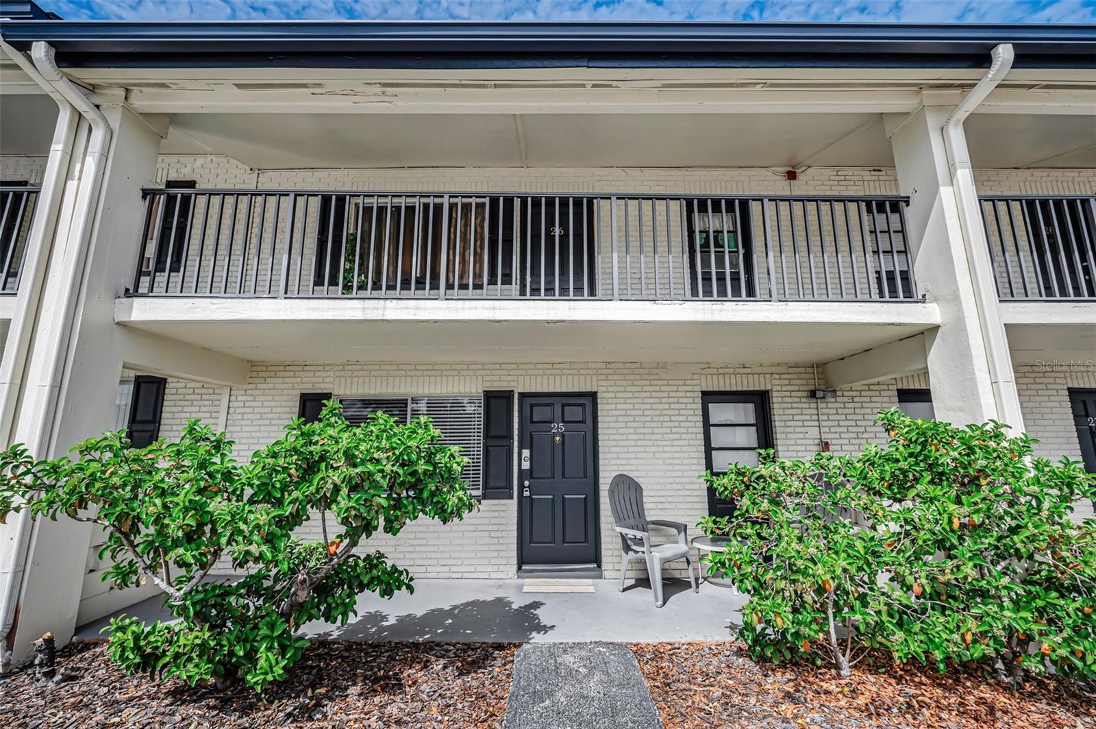 Image 3 of 35 For 2 Fernwood Avenue 25