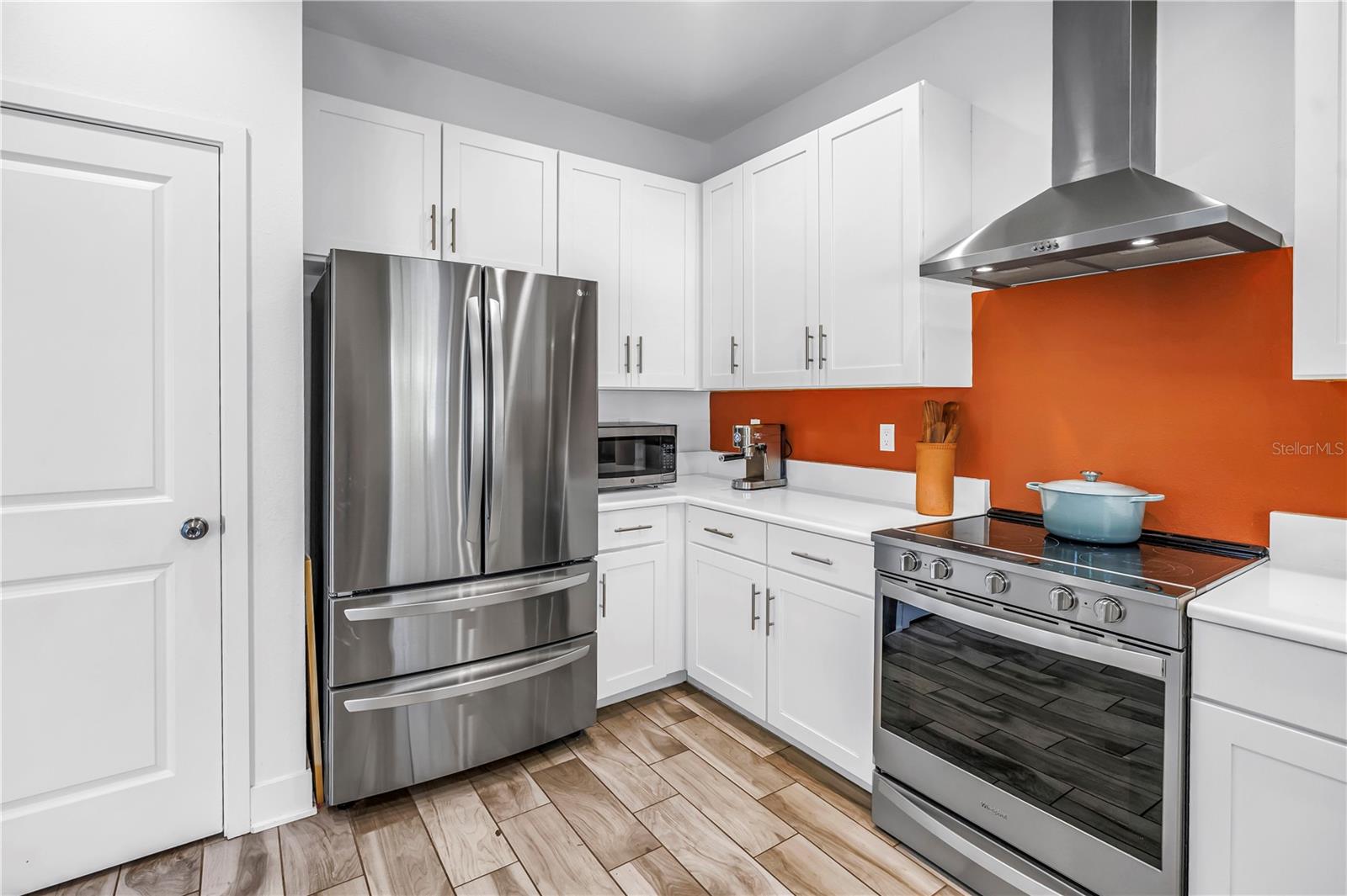 Image 13 of 39 For 2119 Catalonia Way S