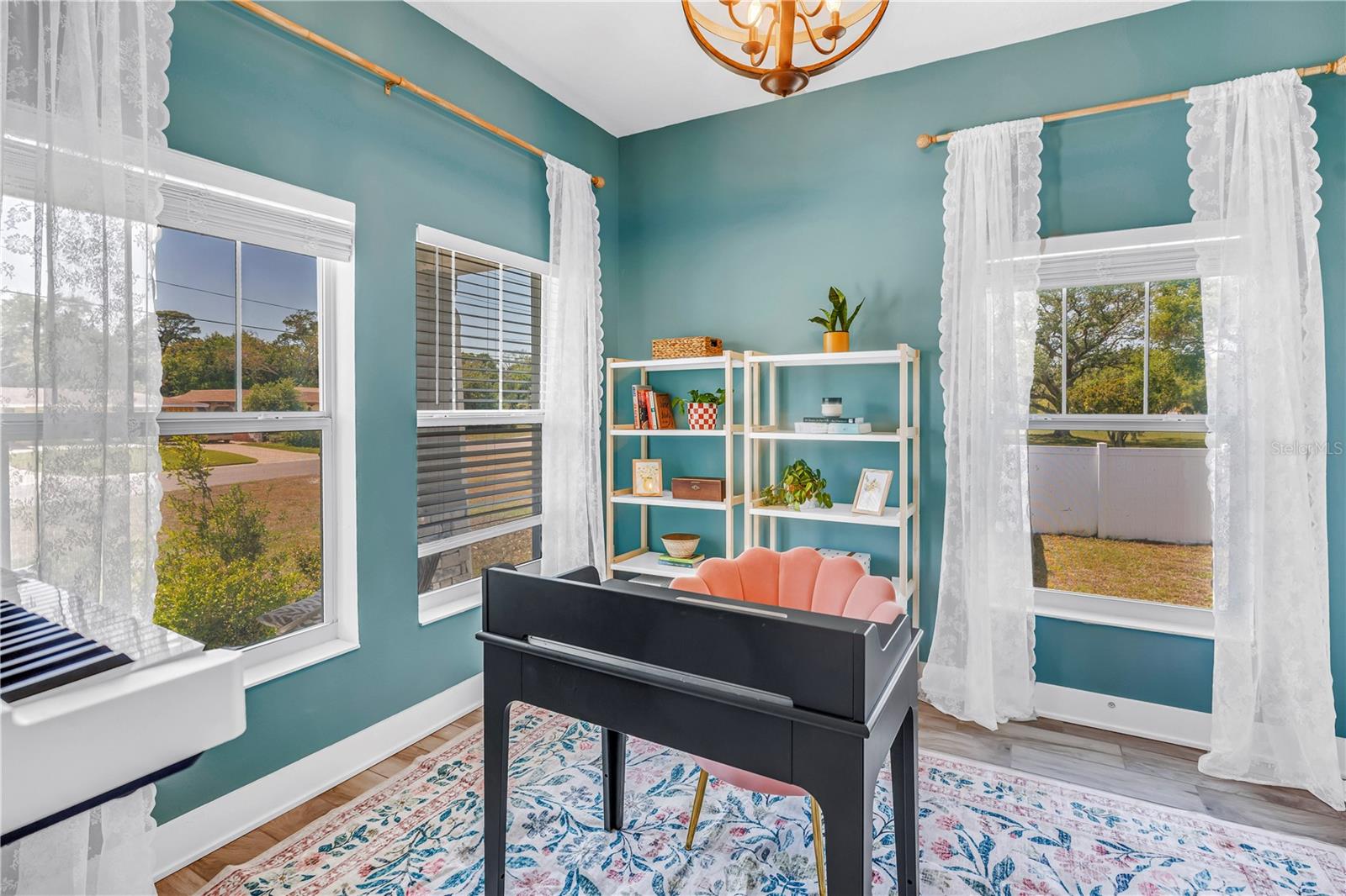 Image 16 of 39 For 2119 Catalonia Way S