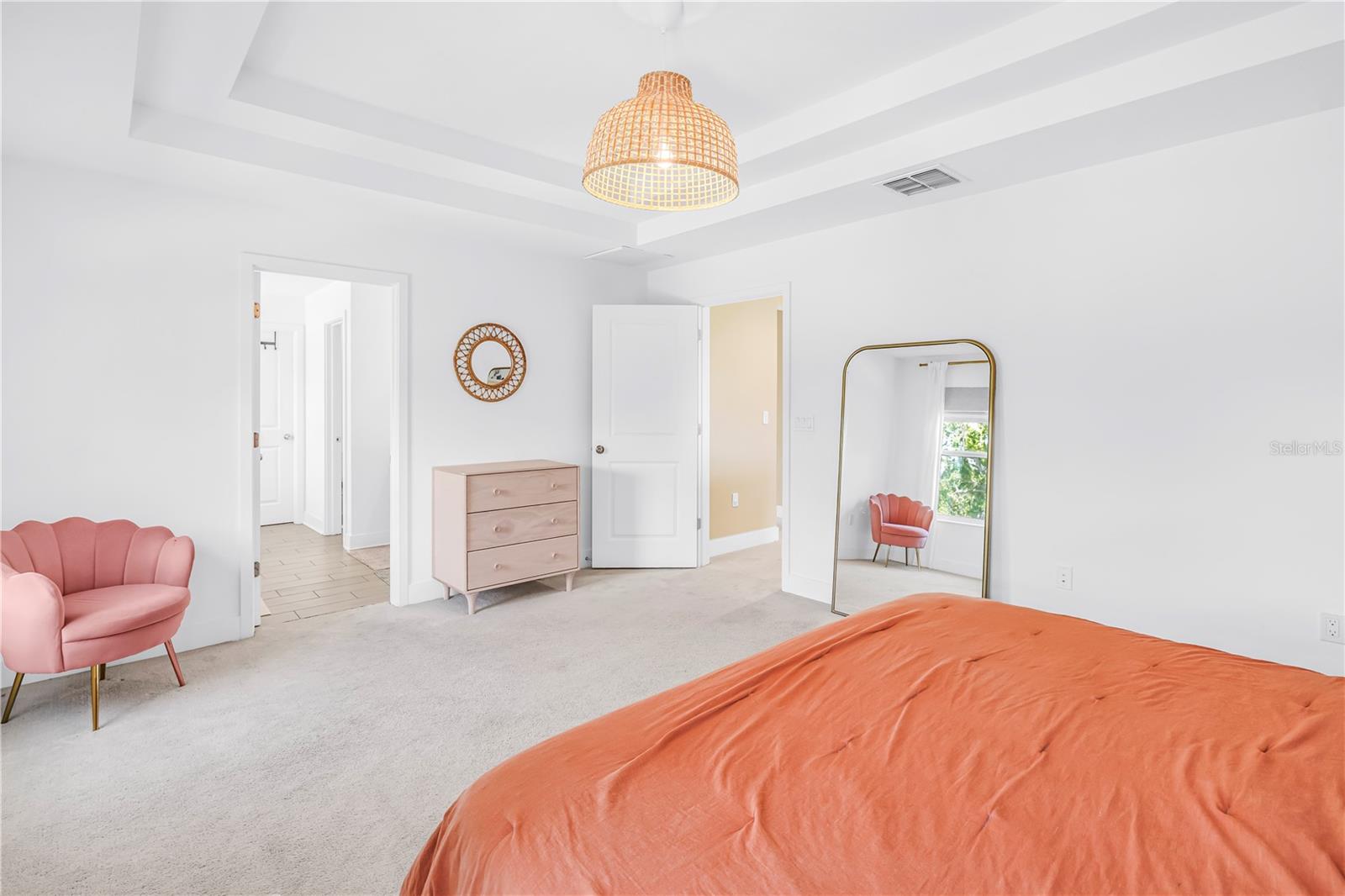 Image 19 of 39 For 2119 Catalonia Way S