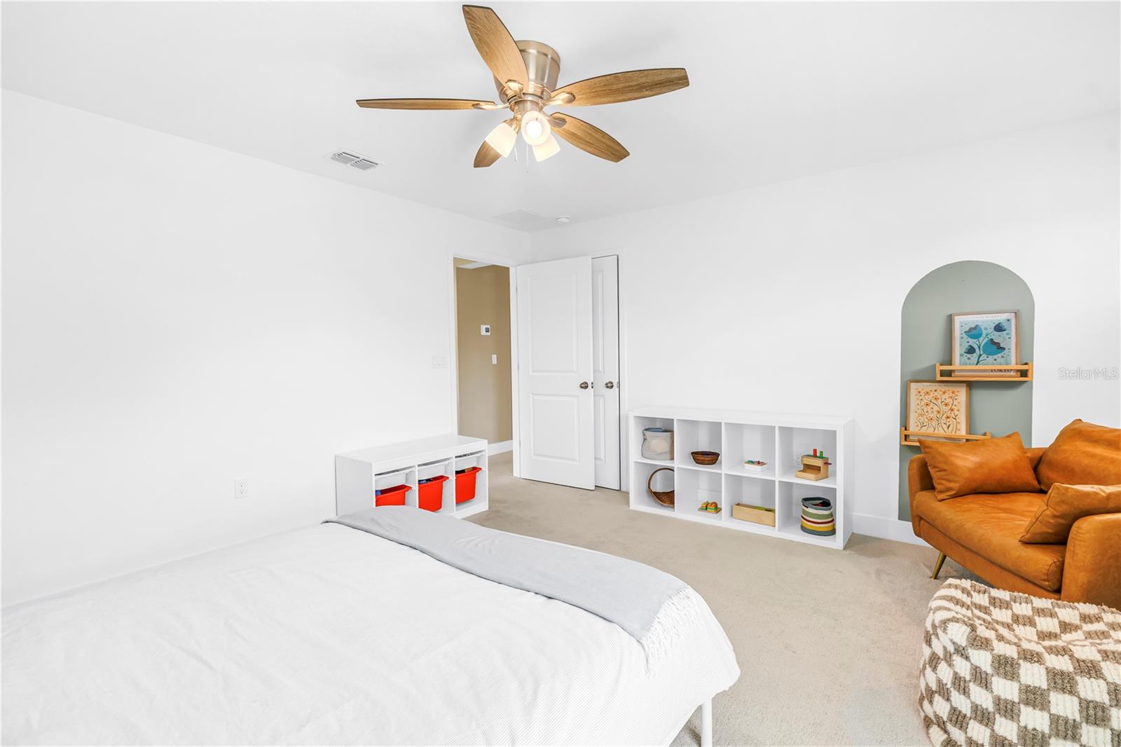 Image 24 of 39 For 2119 Catalonia Way S