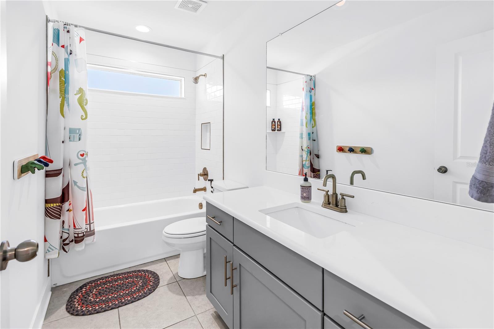 Image 26 of 39 For 2119 Catalonia Way S