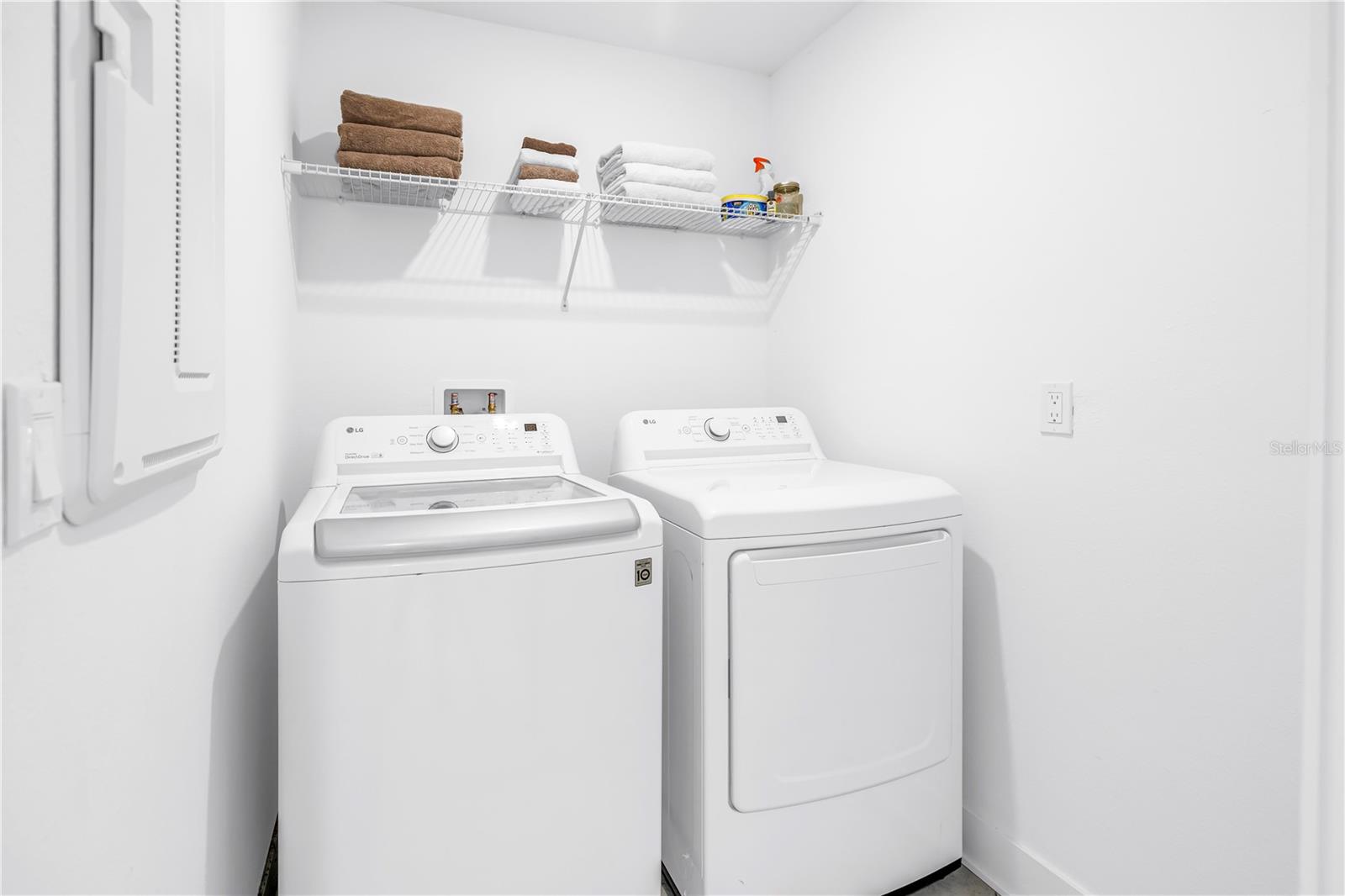 Image 28 of 39 For 2119 Catalonia Way S