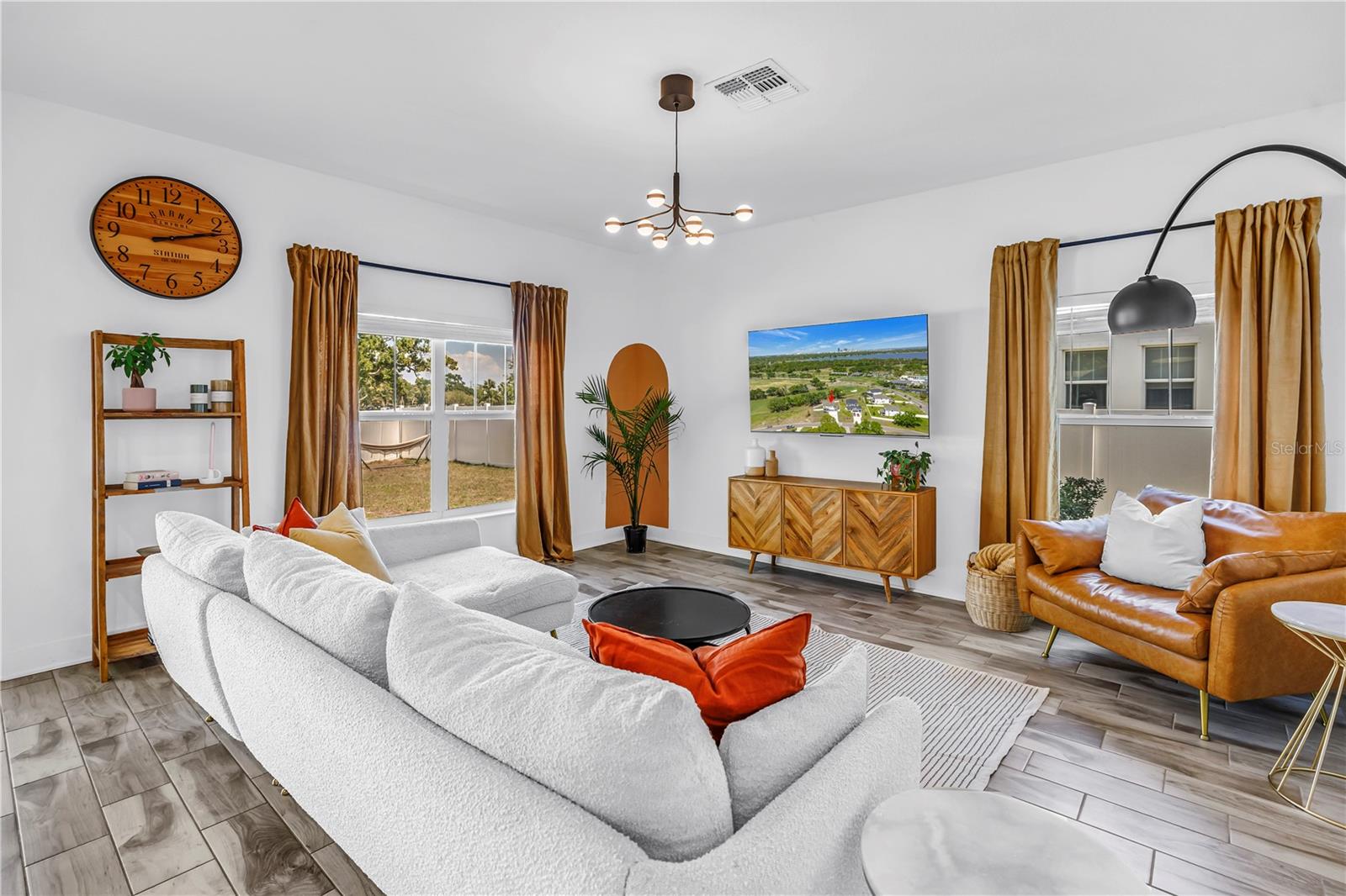 Image 6 of 39 For 2119 Catalonia Way S