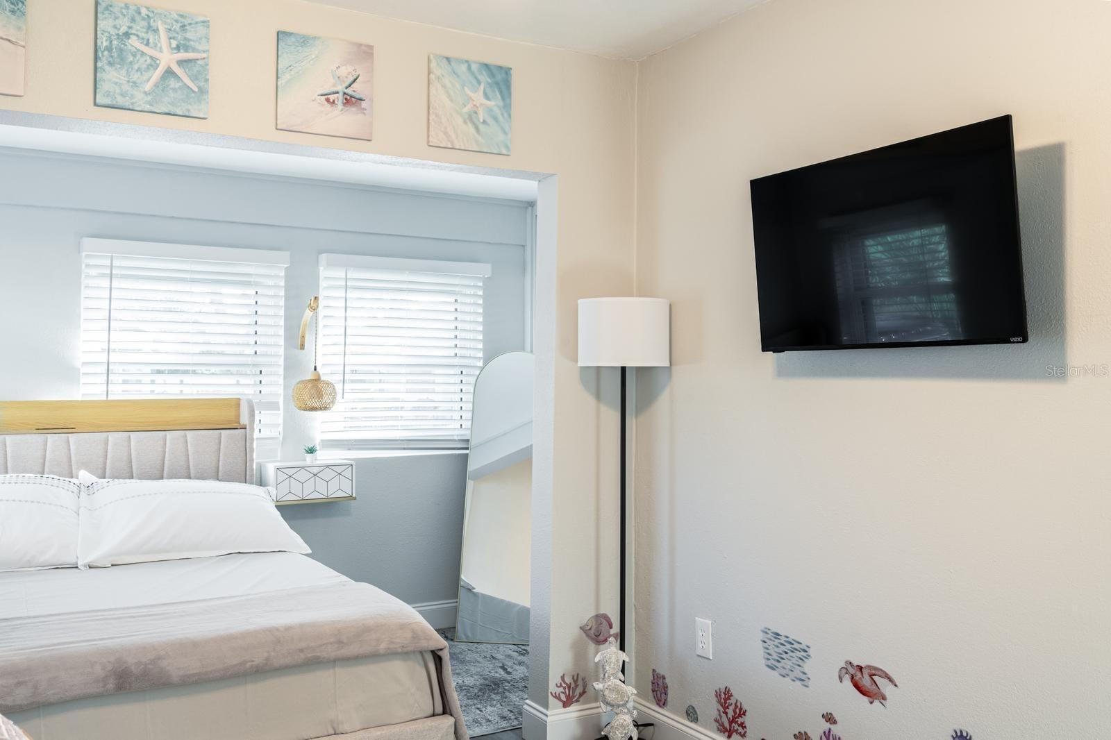 Image 10 of 22 For 4327 17th Avenue S