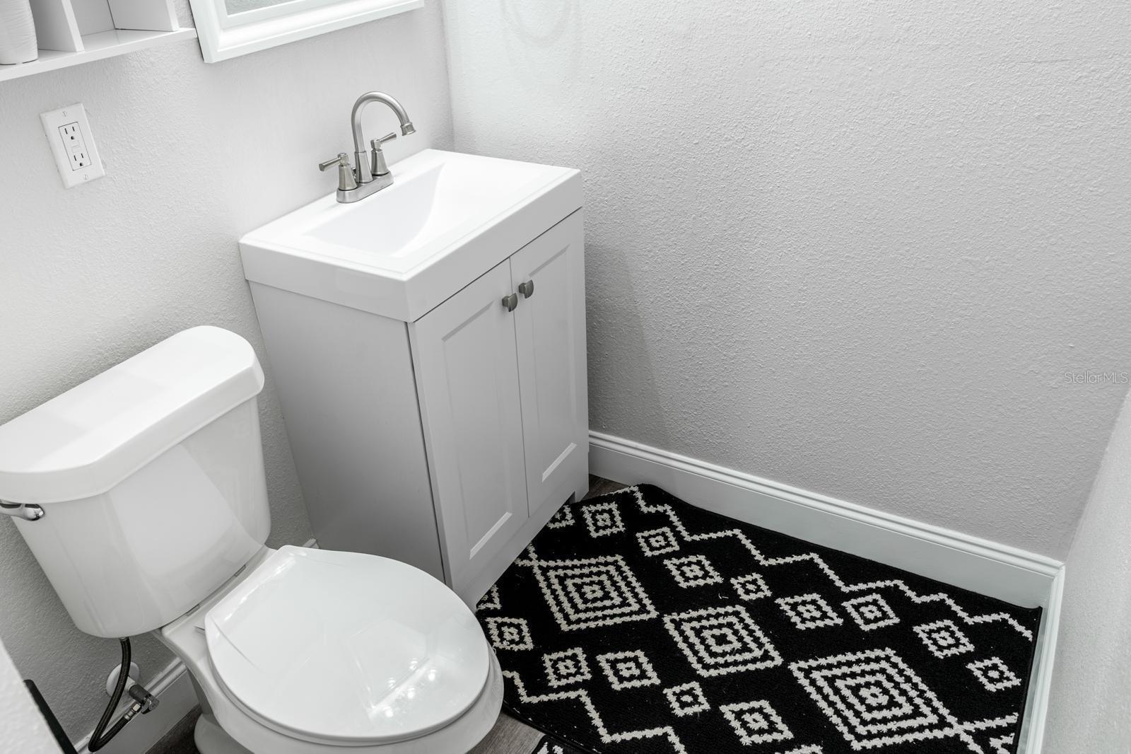 Image 11 of 22 For 4327 17th Avenue S