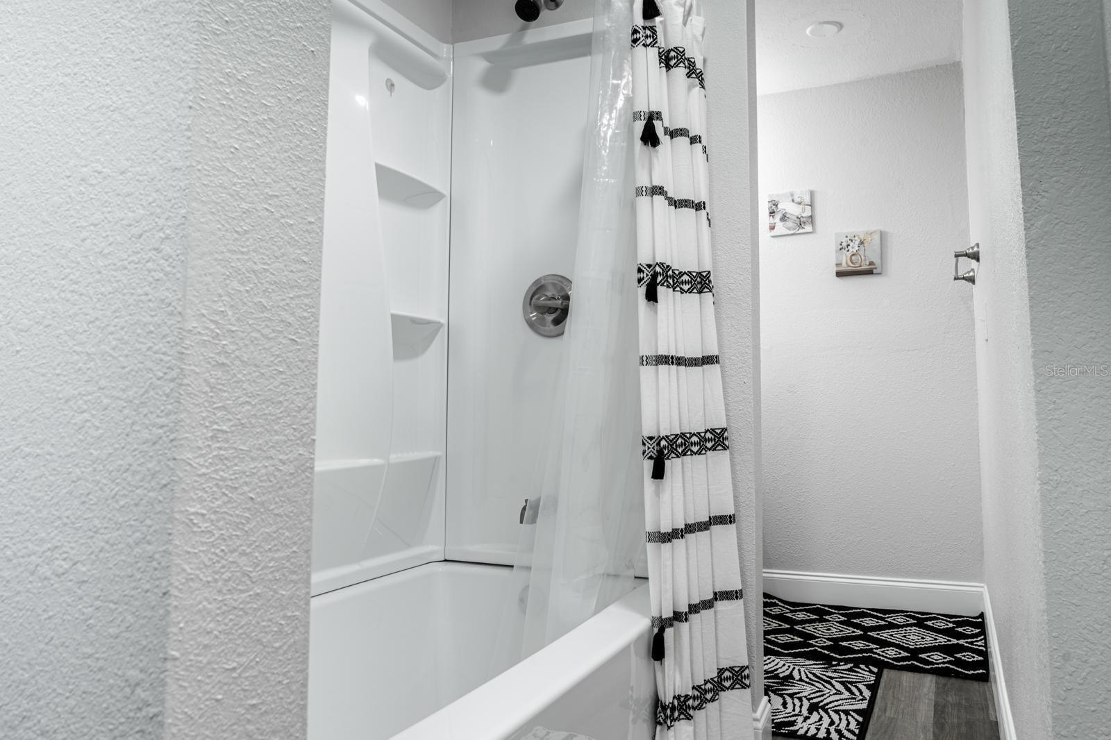 Image 13 of 22 For 4327 17th Avenue S