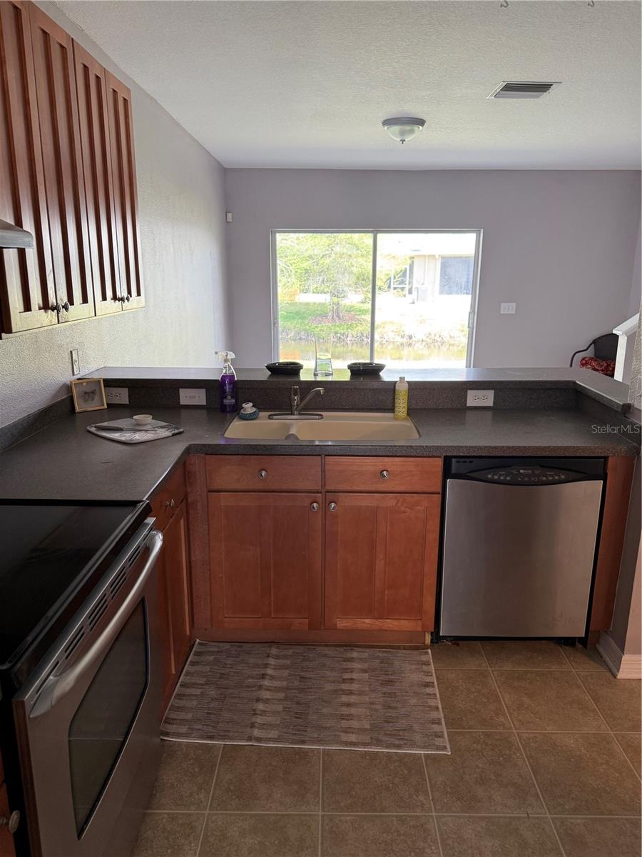 Image 4 of 14 For 16344 Swan View Circle