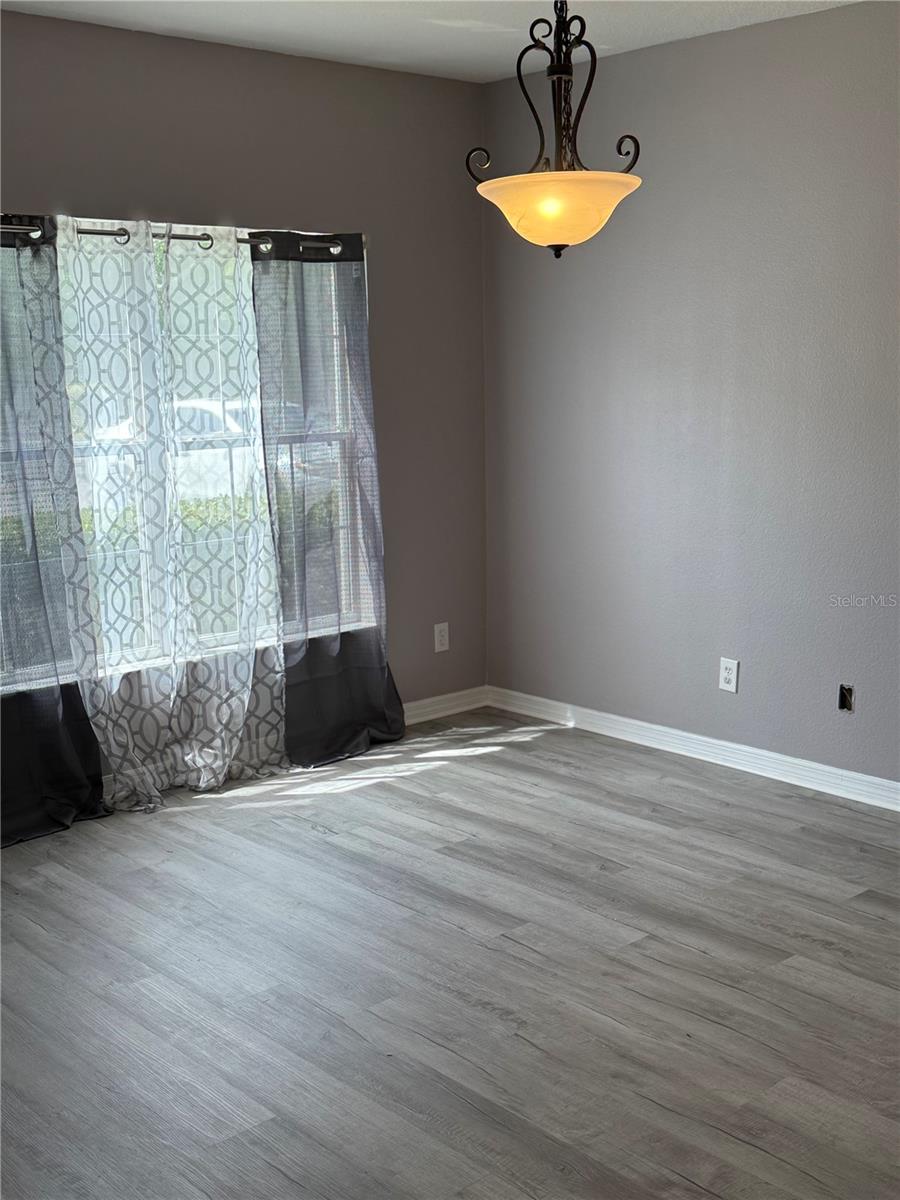 Image 7 of 14 For 16344 Swan View Circle