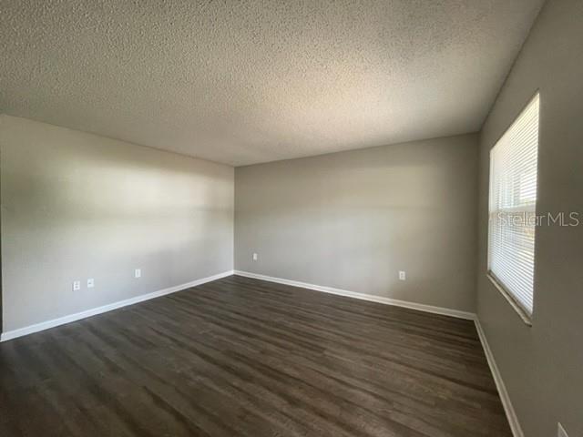 Image 4 of 13 For 2415 Idlewild Street